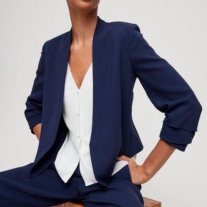 Babaton Power Short Blazer